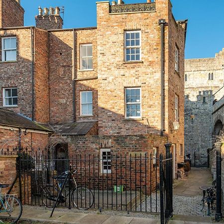 Monkbar View Apartment York Bagian luar foto